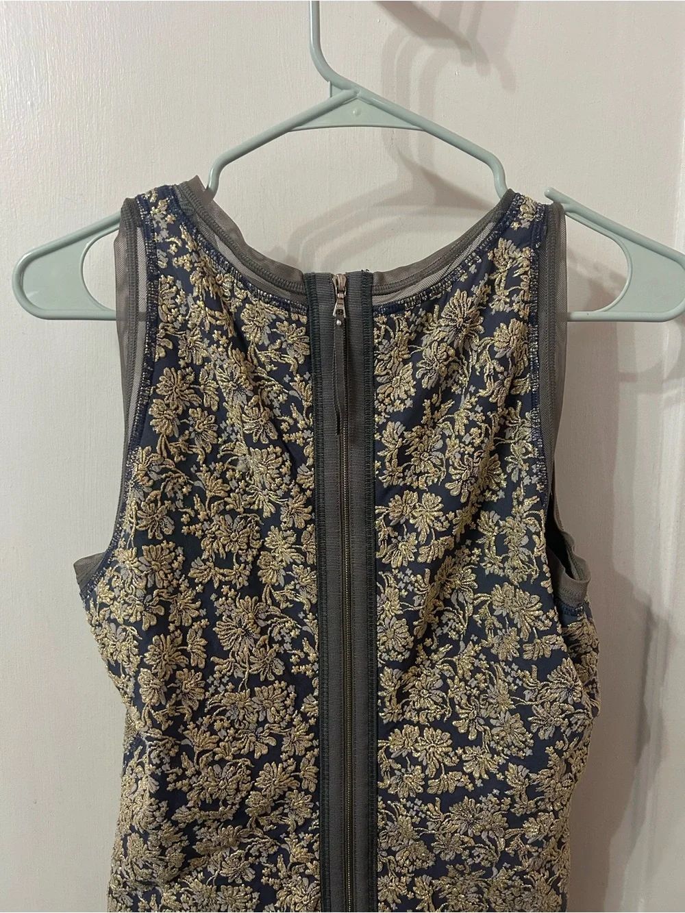 Vintage Marc Jacobs Navy and Gold Floral Jacquard Midi Dress - Picture 10 of 12